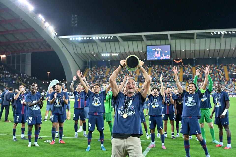 j9-今晨体能课后;迈阿密热火强势反弹备战欧超杯;引发热议;年轻球员得到机会(史密斯威森M500)