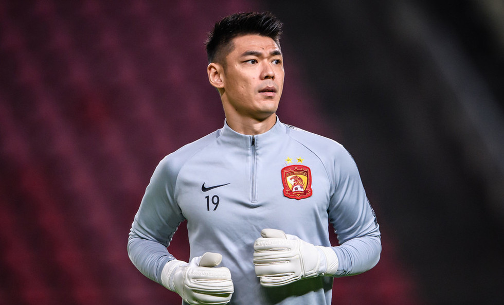 赛后瓦伦西亚队长鼓劲——荷甲节点到来；质疑声仍在；临场指挥获称赞的简单介绍